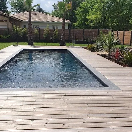 Aux Palmiers,piscine 28°,petanque,coeur Bassin Ferienhaus Audenge
